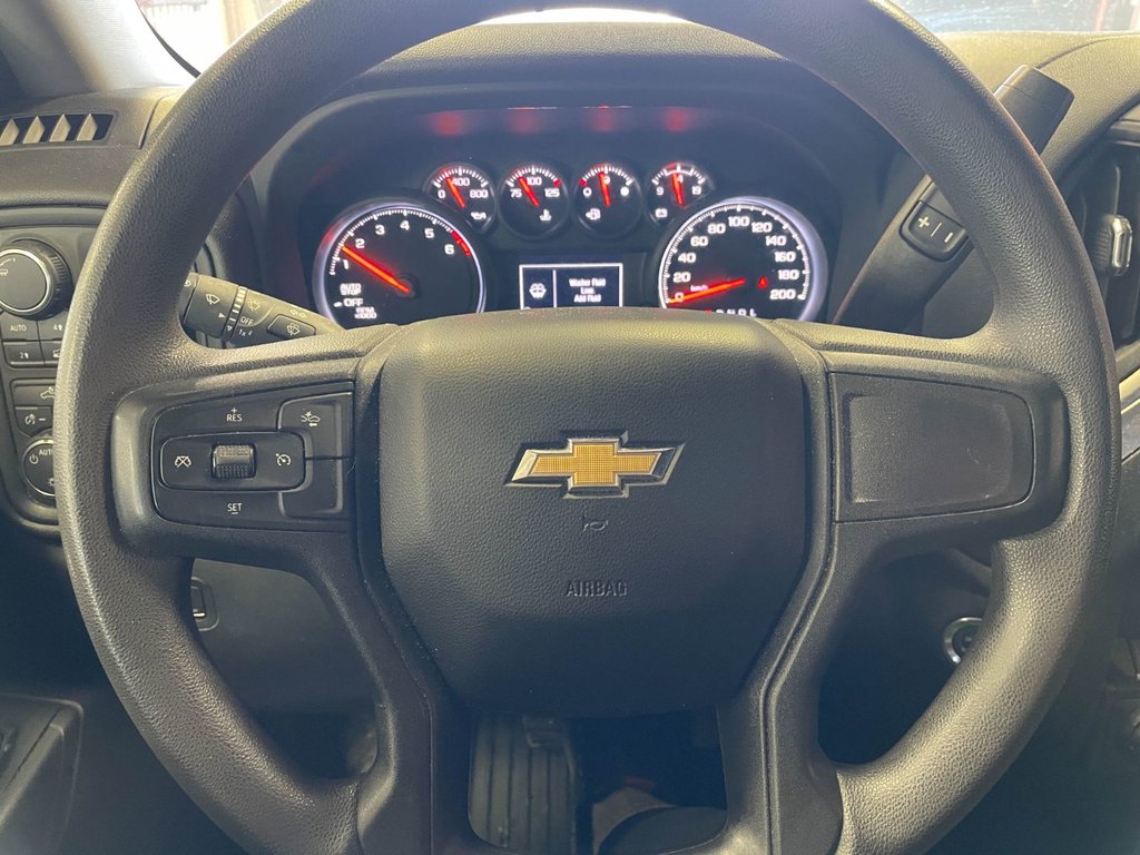 Chevrolet Silverado 1500  2024 à St-Jérôme, Québec - 14 - w1024h768px