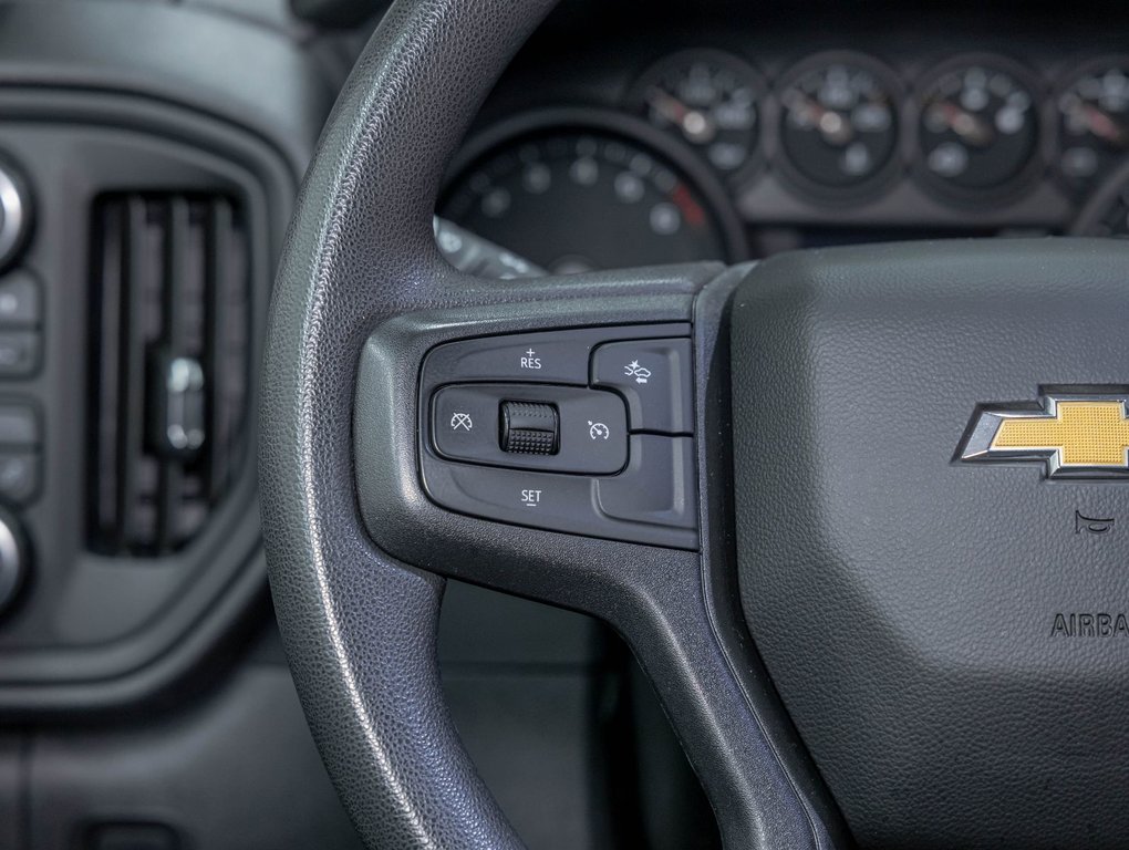 Chevrolet Silverado 1500  2024 à St-Jérôme, Québec - 14 - w1024h768px
