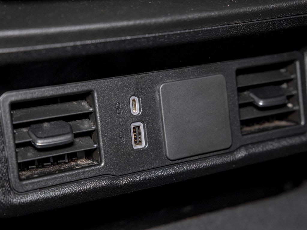 2024 Chevrolet Silverado 1500 in St-Jérôme, Quebec - 28 - w1024h768px