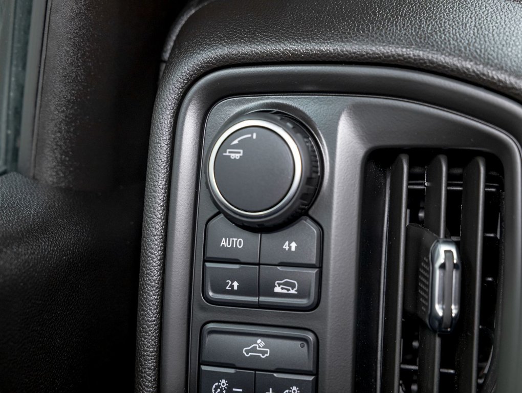 2024 Chevrolet Silverado 1500 in St-Jérôme, Quebec - 23 - w1024h768px