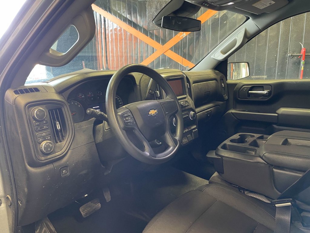 2024 Chevrolet Silverado 1500 in St-Jérôme, Quebec - 3 - w1024h768px