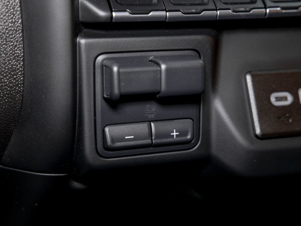 2024 Chevrolet Silverado 1500 in St-Jérôme, Quebec - 22 - w1024h768px