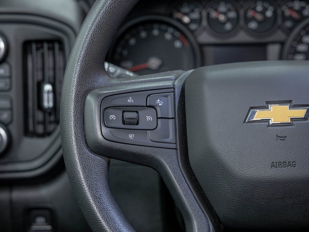 2024 Chevrolet Silverado 1500 in St-Jérôme, Quebec - 14 - w1024h768px