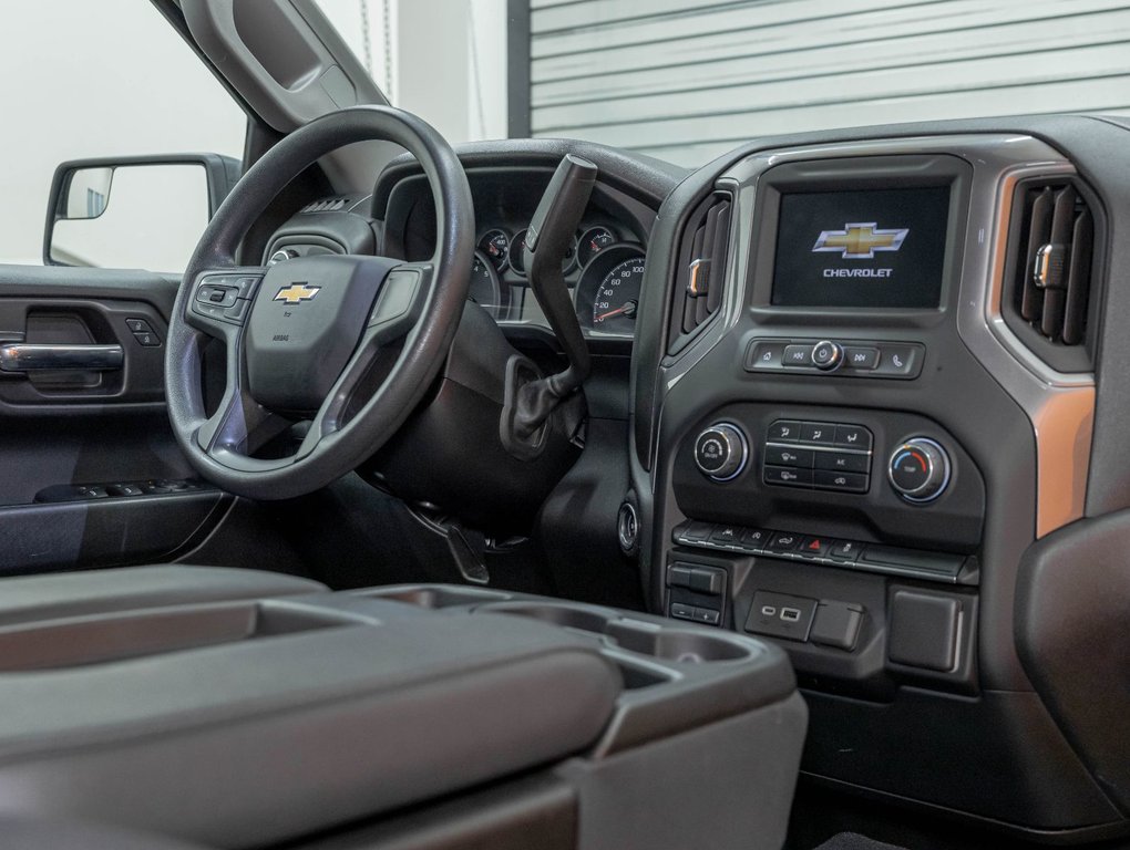 2024 Chevrolet Silverado 1500 in St-Jérôme, Quebec - 28 - w1024h768px