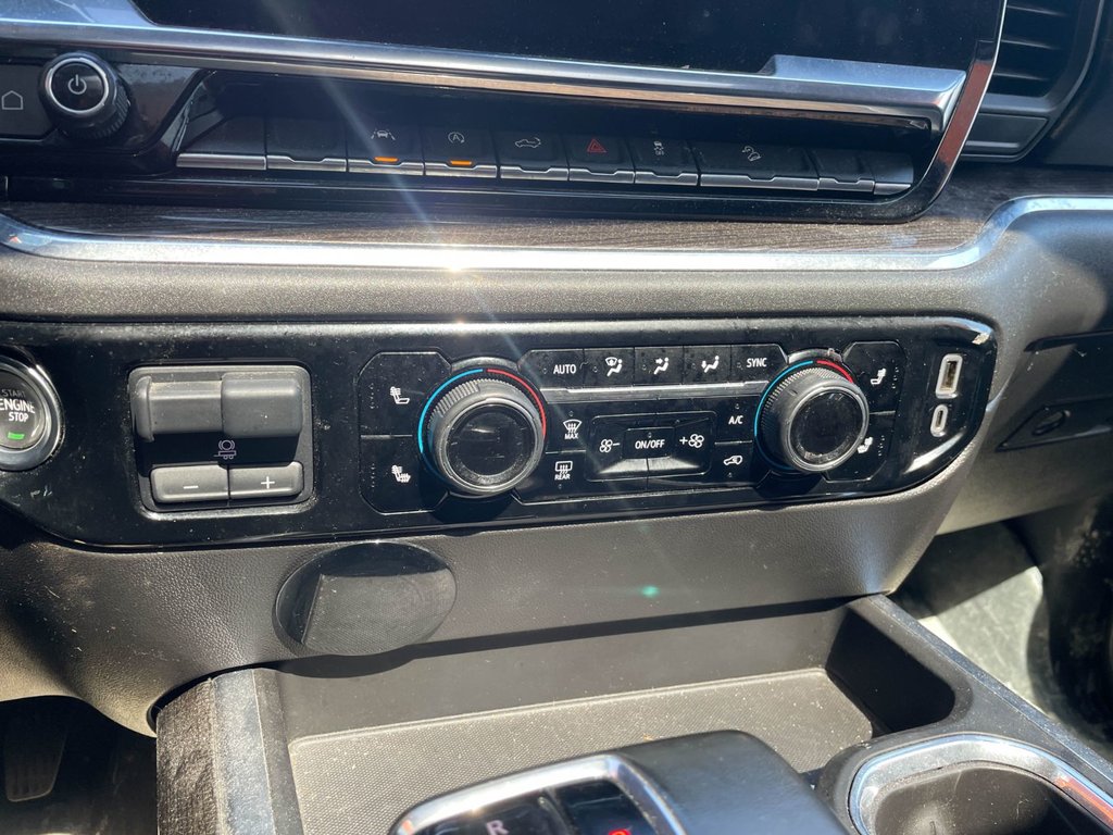2024 Chevrolet Silverado 1500 in St-Jérôme, Quebec - 14 - w1024h768px