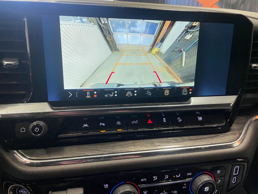 Chevrolet Silverado 1500  2024 à St-Jérôme, Québec - 16 - w1024h768px