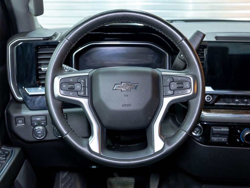 2024 Chevrolet Silverado 1500 in St-Jérôme, Quebec - 12 - w1024h768px