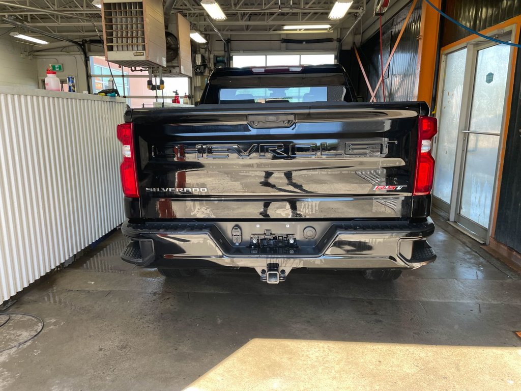 Chevrolet Silverado 1500  2024 à St-Jérôme, Québec - 8 - w1024h768px