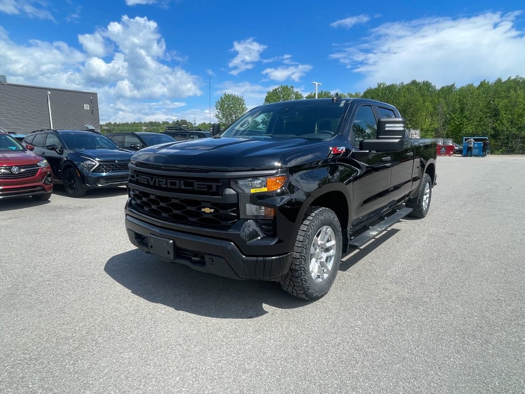 Chevrolet Silverado 1500  2024 à St-Jérôme, Québec - 1 - w1024h768px