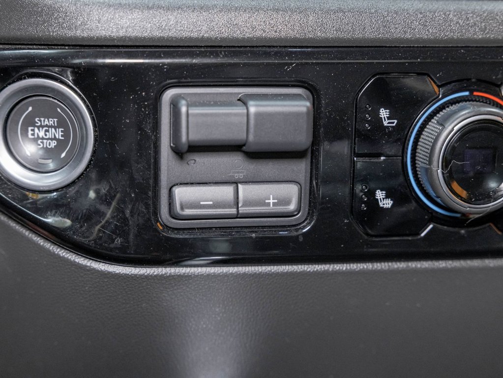 2024 Chevrolet Silverado 1500 in St-Jérôme, Quebec - 24 - w1024h768px