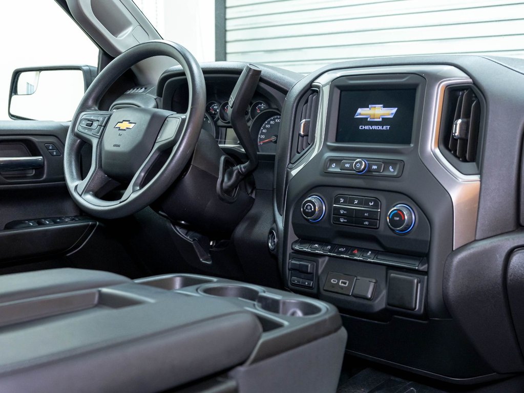 2024 Chevrolet Silverado 1500 in St-Jérôme, Quebec - 28 - w1024h768px