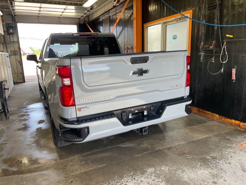 2024 Chevrolet Silverado 1500 in St-Jérôme, Quebec - 5 - w1024h768px