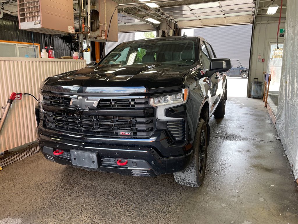 Chevrolet Silverado 1500  2024 à St-Jérôme, Québec - 1 - w1024h768px