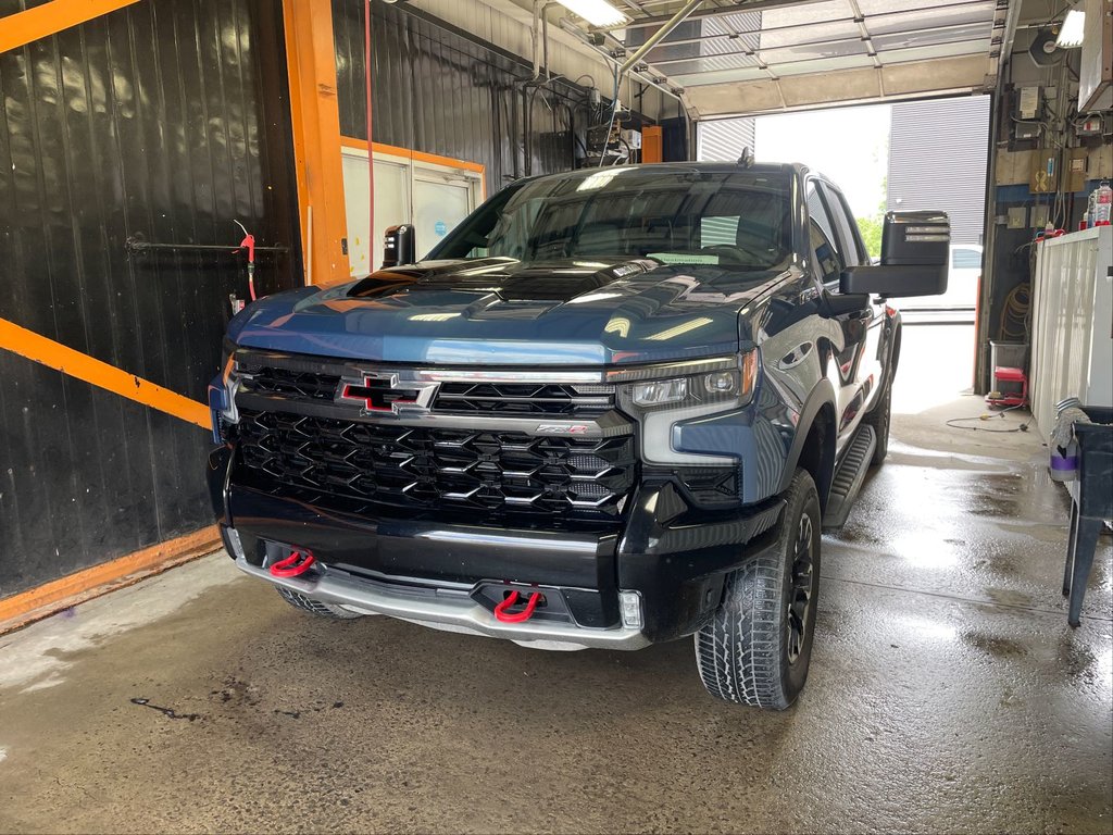 2024 Chevrolet Silverado 1500 in St-Jérôme, Quebec - 1 - w1024h768px