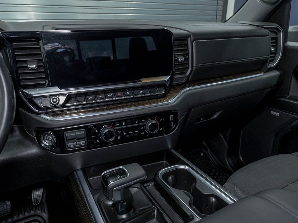 2024 Chevrolet Silverado 1500 in St-Jérôme, Quebec - 20 - w1024h768px
