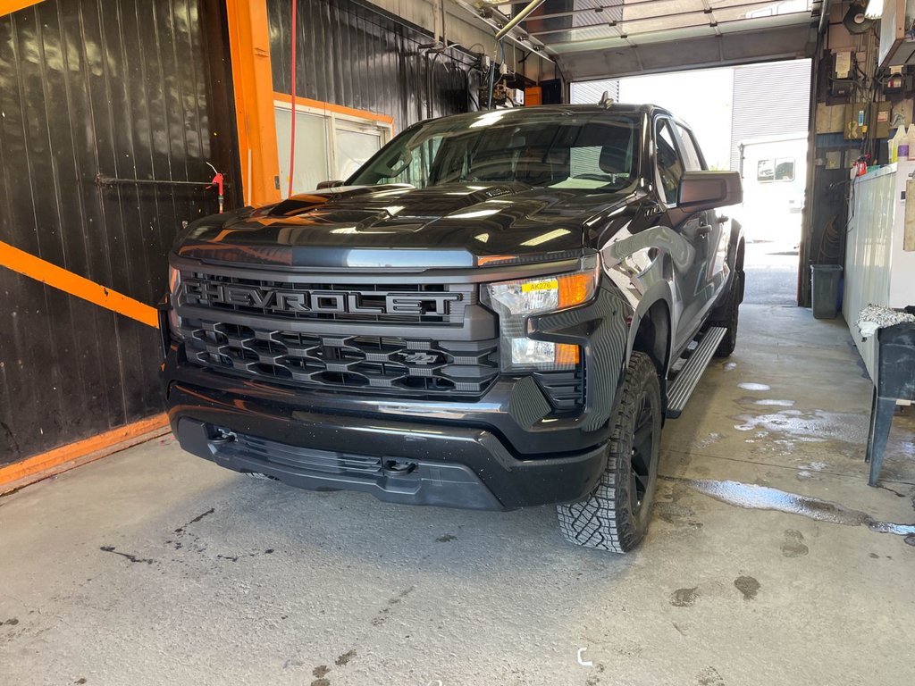 2024 Chevrolet Silverado 1500 in St-Jérôme, Quebec - 1 - w1024h768px
