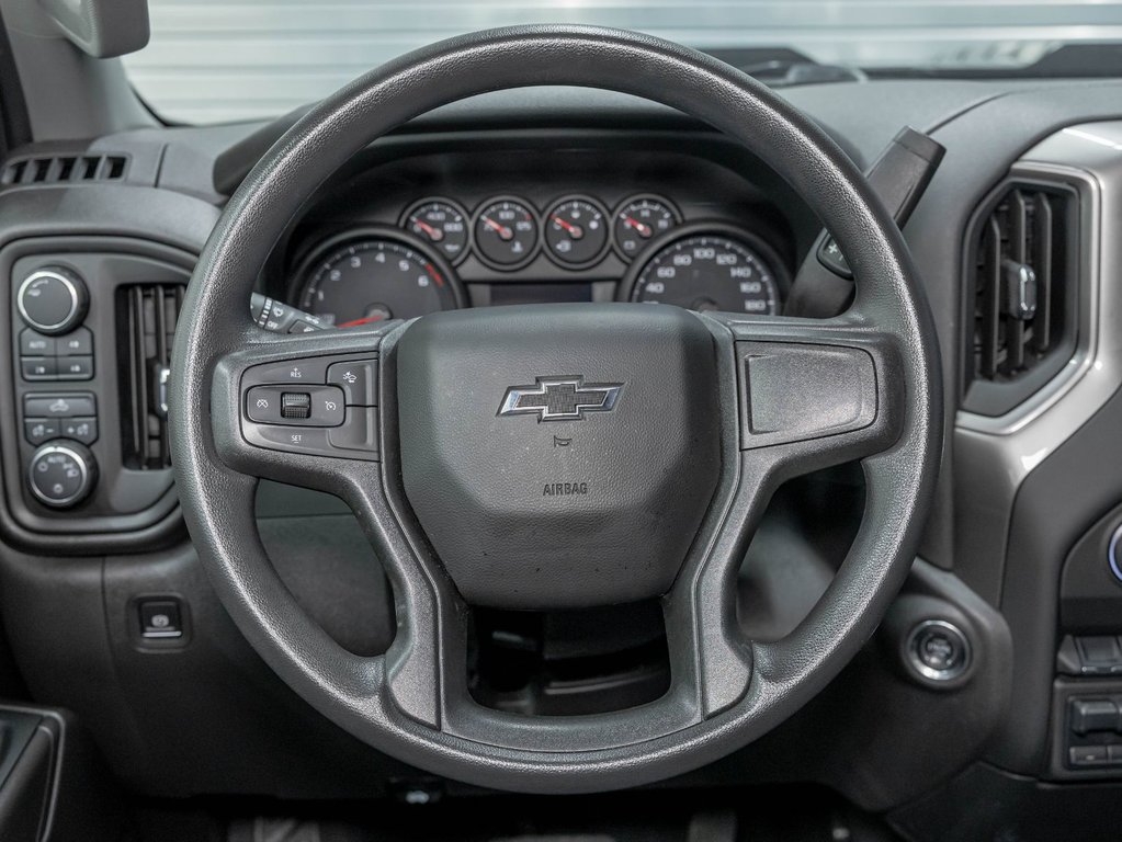 2024 Chevrolet Silverado 1500 in St-Jérôme, Quebec - 14 - w1024h768px