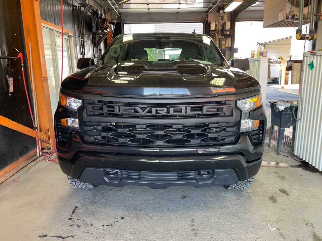 2024 Chevrolet Silverado 1500 in St-Jérôme, Quebec - 4 - w1024h768px