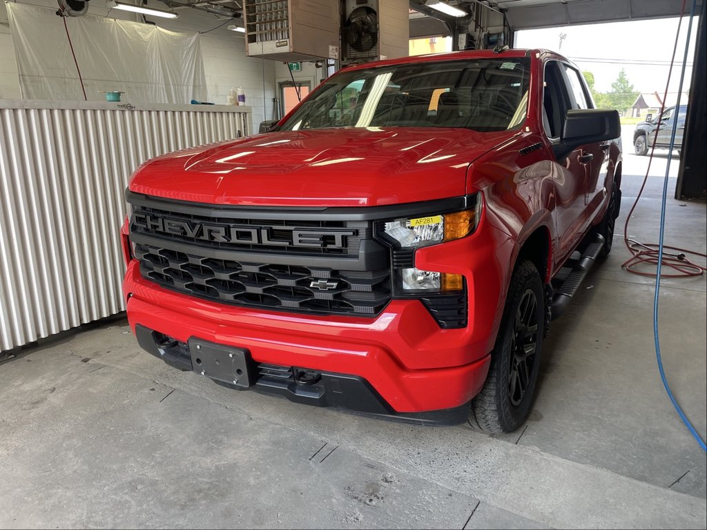 2024 Chevrolet Silverado 1500 in St-Jérôme, Quebec - 1 - w1024h768px