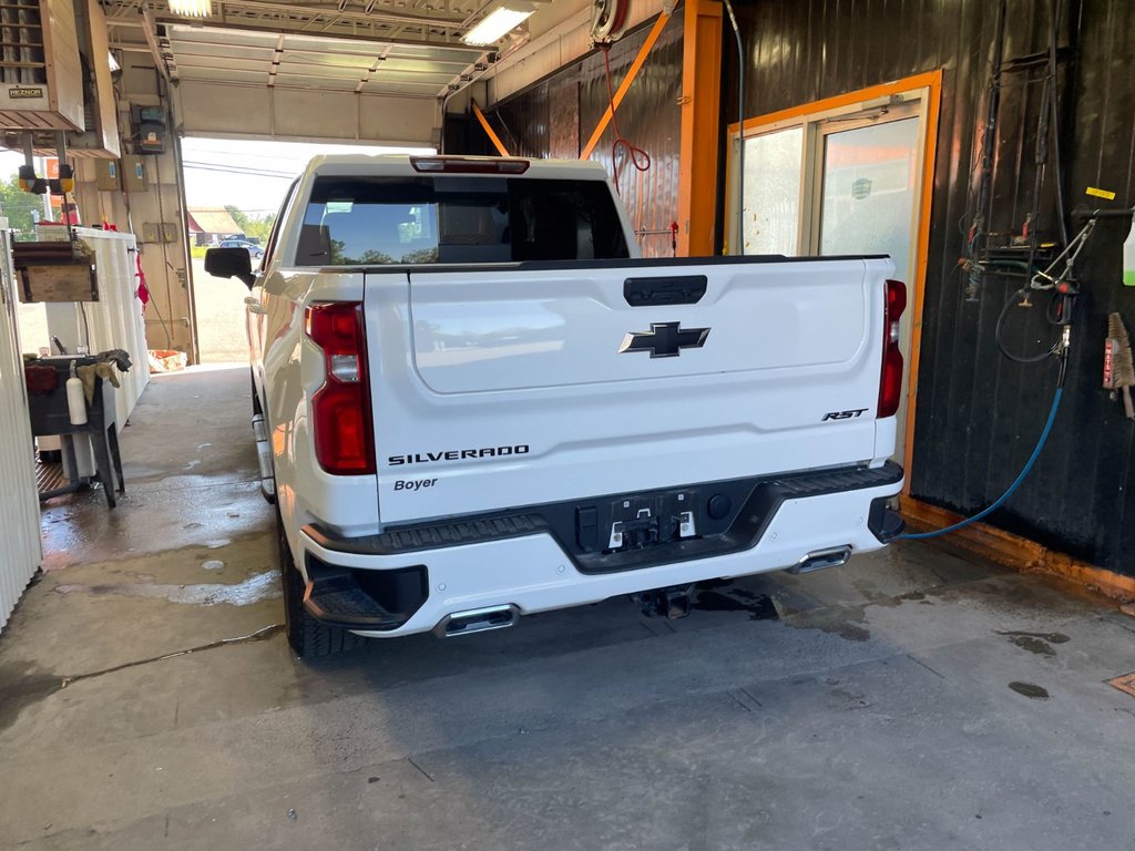 2024 Chevrolet Silverado 1500 in St-Jérôme, Quebec - 4 - w1024h768px