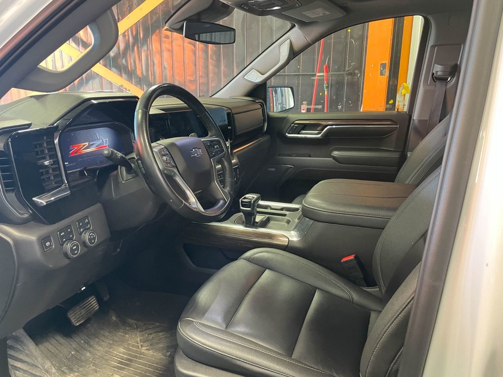 2024 Chevrolet Silverado 1500 in St-Jérôme, Quebec - 9 - w1024h768px