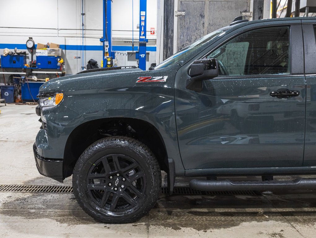 2025 Chevrolet Silverado 1500 in St-Jérôme, Quebec - 38 - w1024h768px