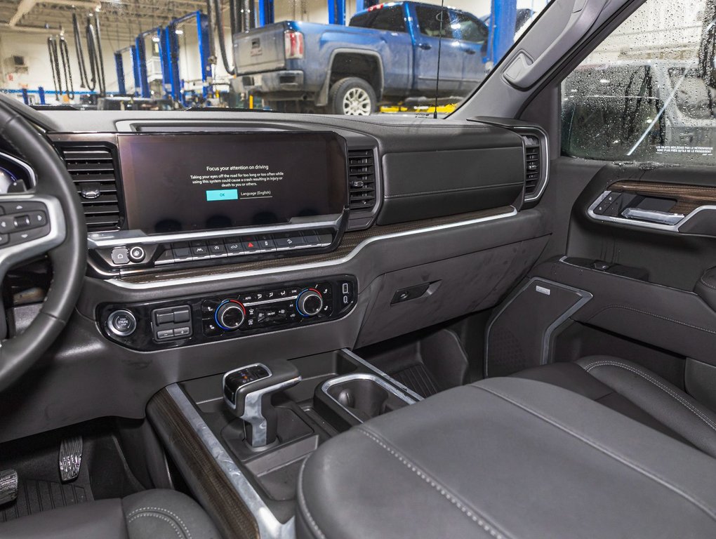 2025 Chevrolet Silverado 1500 in St-Jérôme, Quebec - 22 - w1024h768px