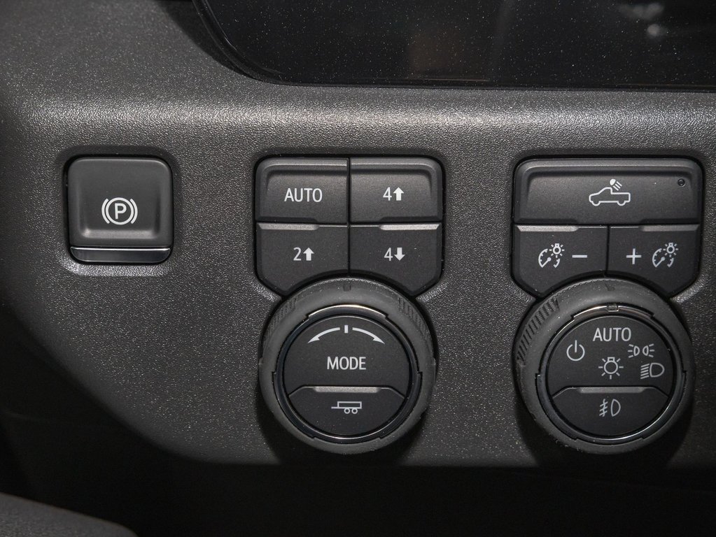 Chevrolet Silverado 1500  2025 à St-Jérôme, Québec - 27 - w1024h768px
