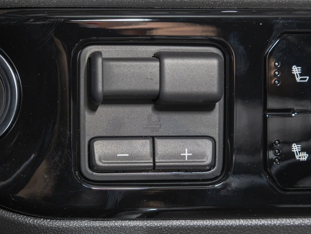 Chevrolet Silverado 1500  2025 à St-Jérôme, Québec - 29 - w1024h768px