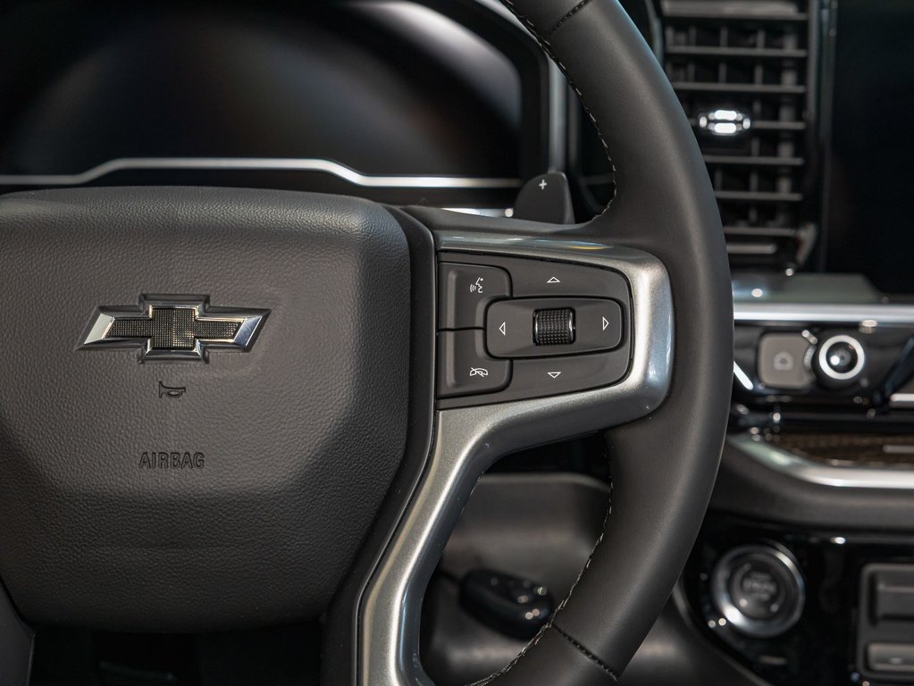 2025 Chevrolet Silverado 1500 in St-Jérôme, Quebec - 15 - w1024h768px