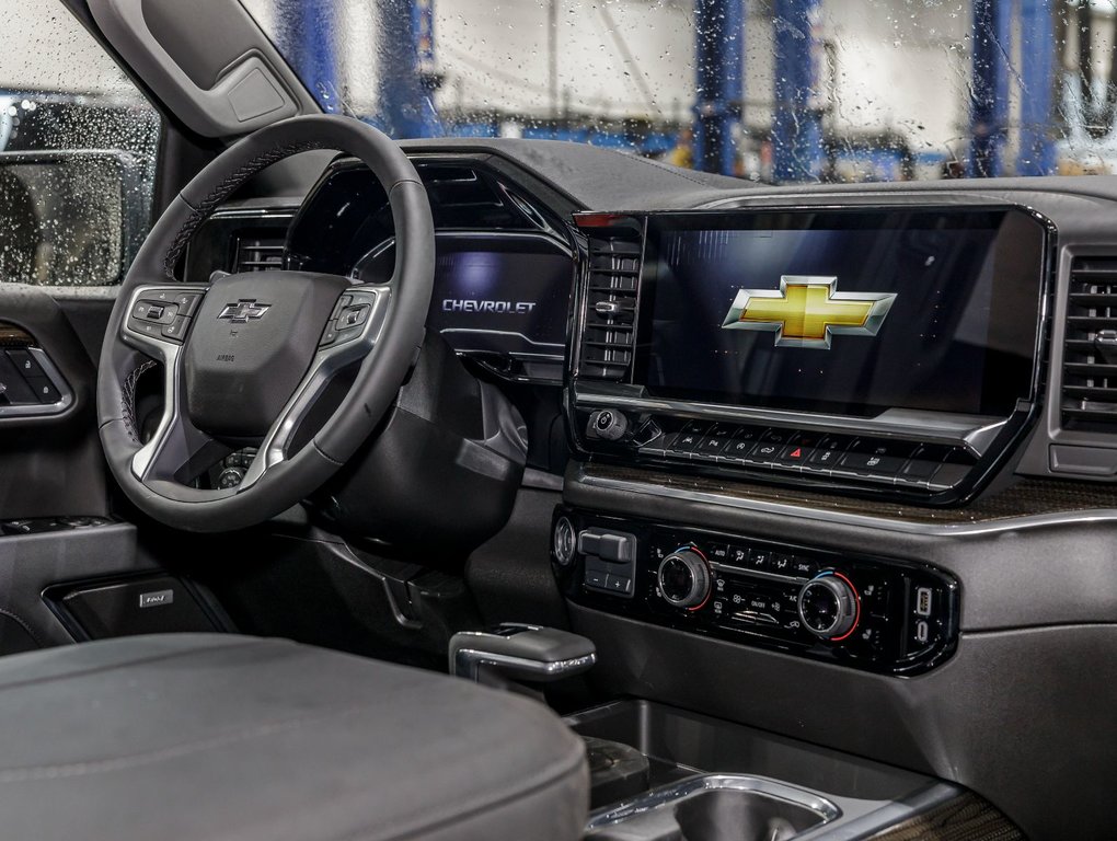 2025 Chevrolet Silverado 1500 in St-Jérôme, Quebec - 30 - w1024h768px