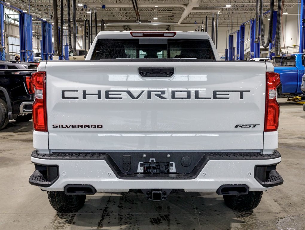 2025 Chevrolet Silverado 1500 in St-Jérôme, Quebec - 8 - w1024h768px