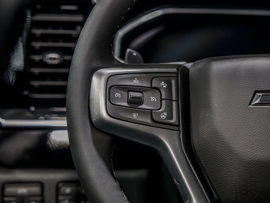 2025 Chevrolet Silverado 1500 in St-Jérôme, Quebec - 15 - w1024h768px