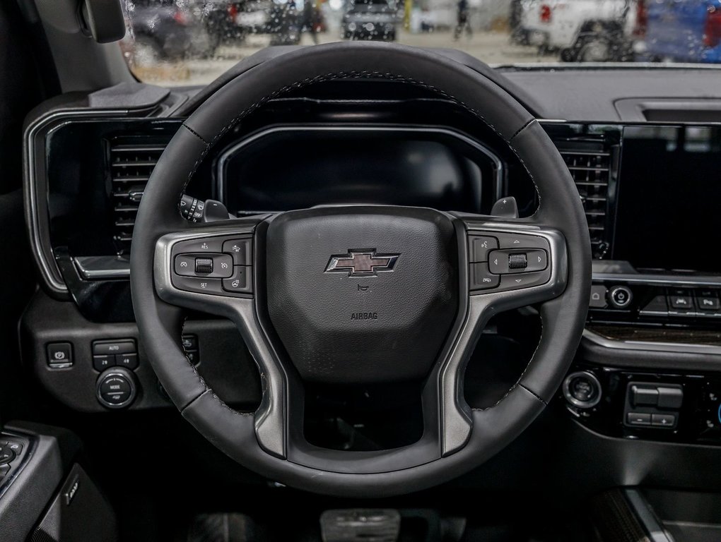 2025 Chevrolet Silverado 1500 in St-Jérôme, Quebec - 13 - w1024h768px