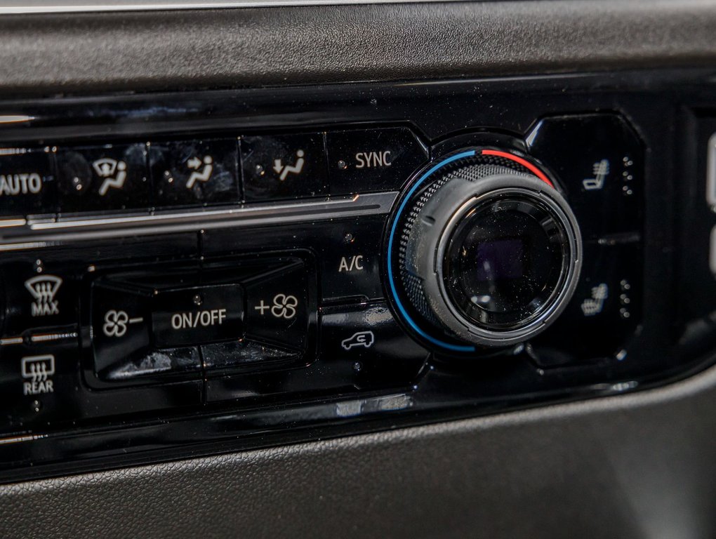 2025 Chevrolet Silverado 1500 in St-Jérôme, Quebec - 23 - w1024h768px