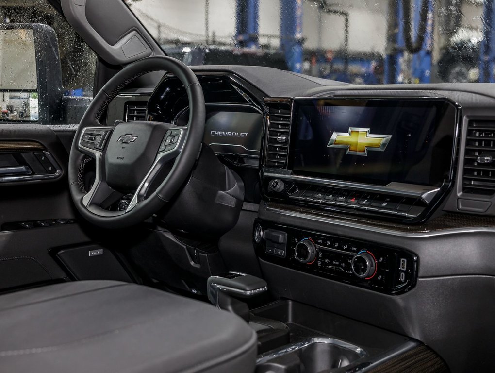 2025 Chevrolet Silverado 1500 in St-Jérôme, Quebec - 30 - w1024h768px