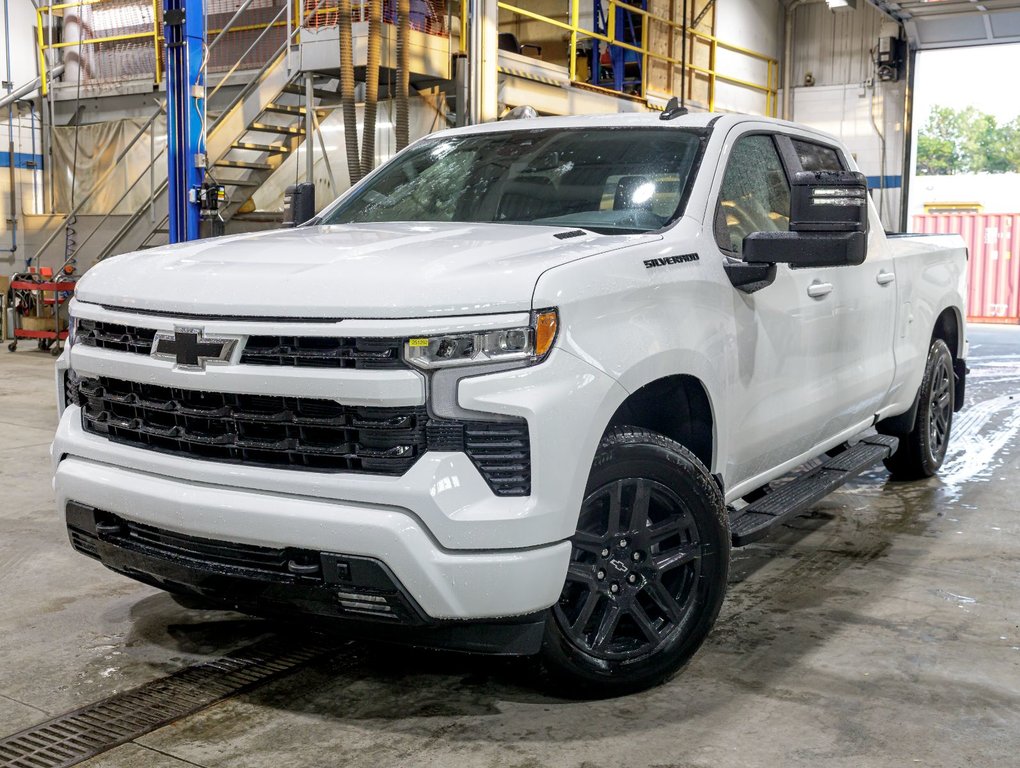 2025 Chevrolet Silverado 1500 in St-Jérôme, Quebec - 1 - w1024h768px
