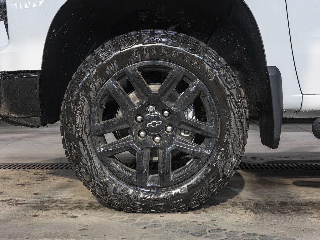 2025 Chevrolet Silverado 1500 in St-Jérôme, Quebec - 37 - w1024h768px