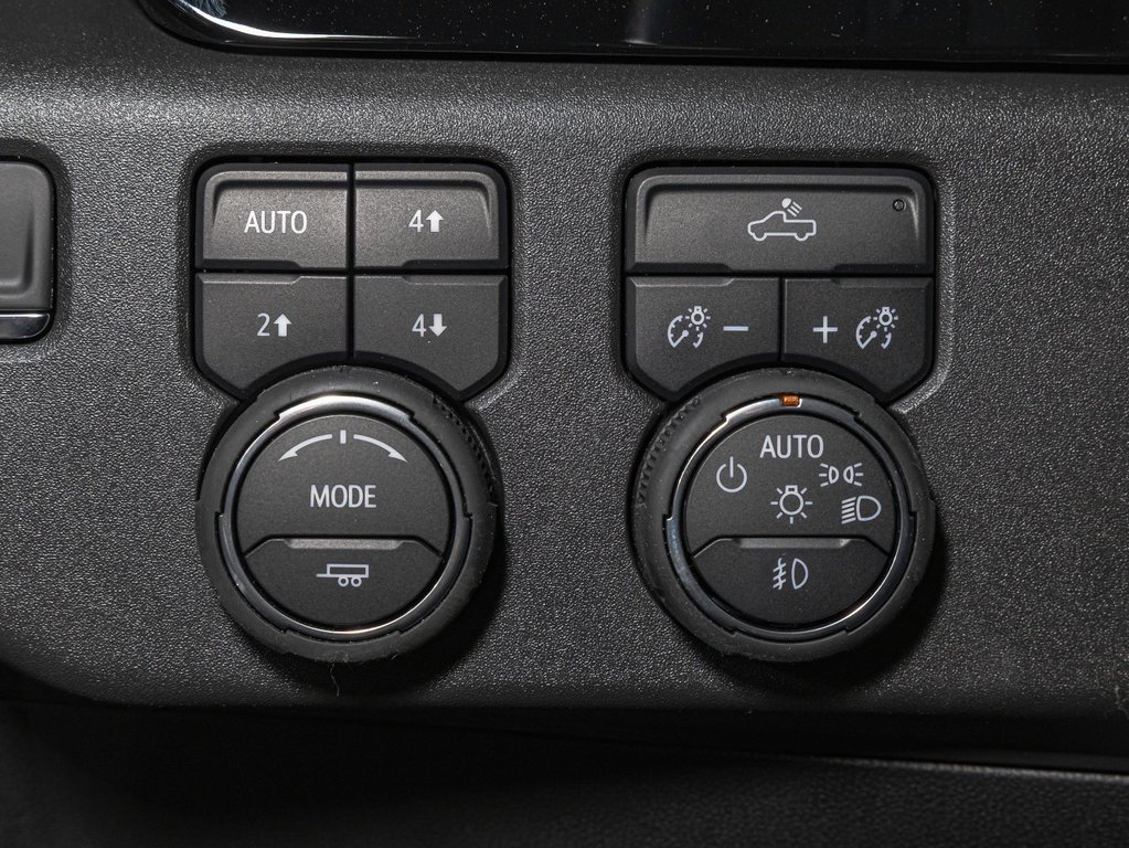 2025 Chevrolet Silverado 1500 in St-Jérôme, Quebec - 26 - w1024h768px