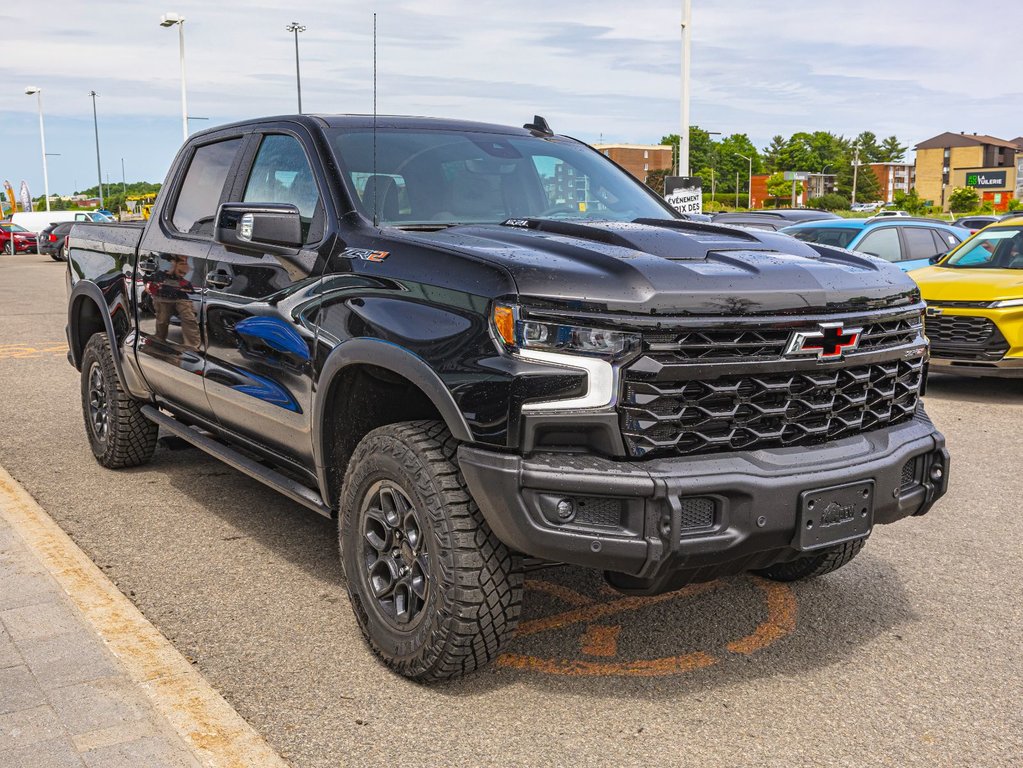 2025 Chevrolet Silverado 1500 in St-Jérôme, Quebec - 10 - w1024h768px