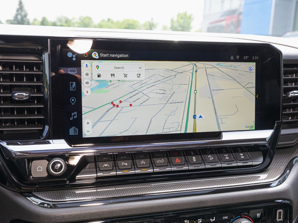 2025 Chevrolet Silverado 1500 in St-Jérôme, Quebec - 5 - w1024h768px