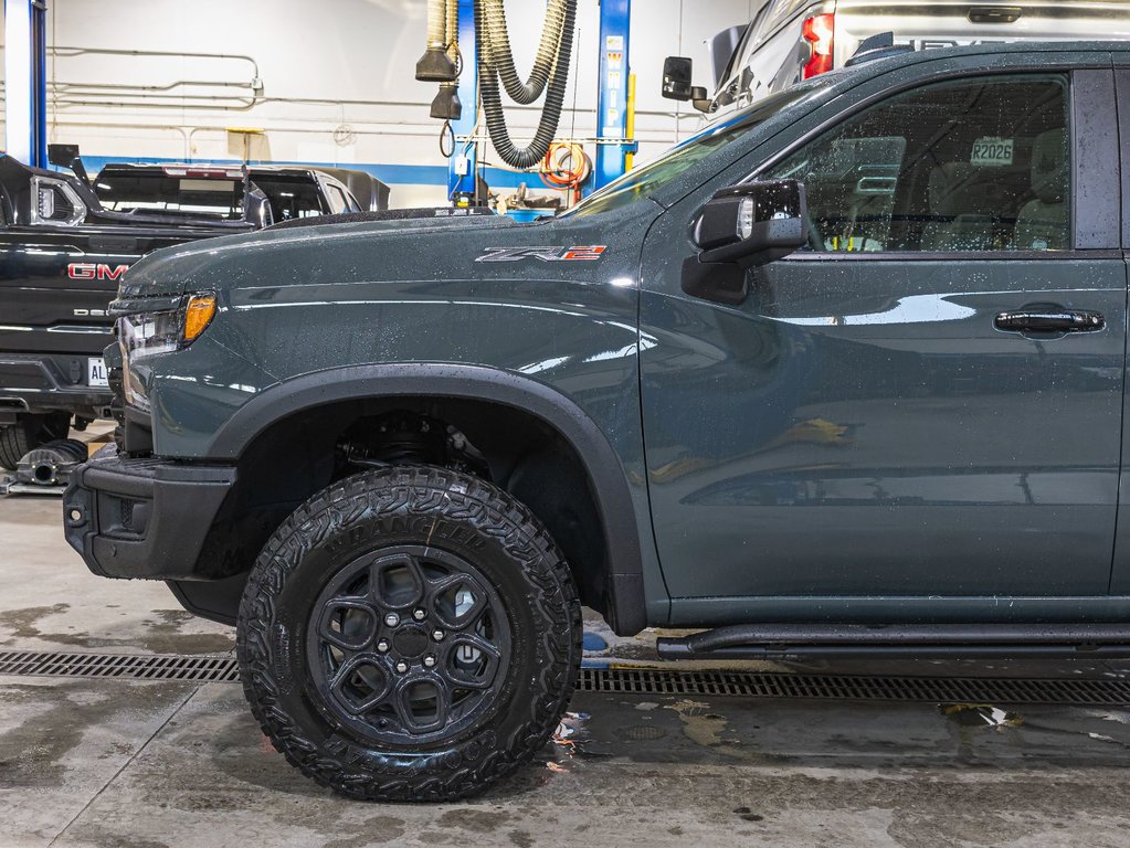 2025 Chevrolet Silverado 1500 in St-Jérôme, Quebec - 36 - w1024h768px