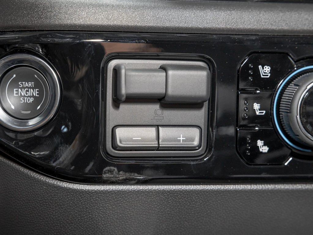 2025 Chevrolet Silverado 1500 in St-Jérôme, Quebec - 27 - w1024h768px