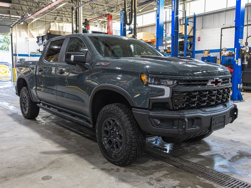 2025 Chevrolet Silverado 1500 in St-Jérôme, Quebec - 10 - w1024h768px