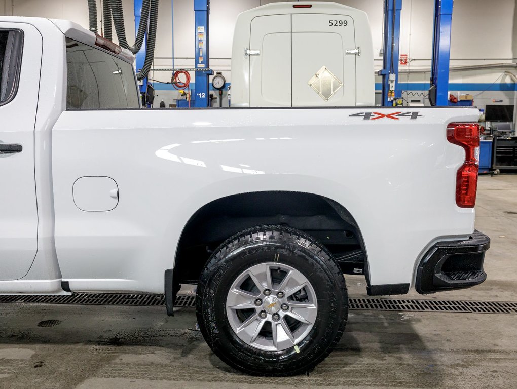 2025 Chevrolet Silverado 1500 in St-Jérôme, Quebec - 29 - w1024h768px