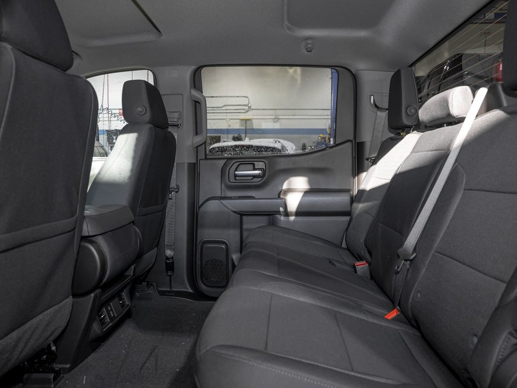 2025 Chevrolet Silverado 1500 in St-Jérôme, Quebec - 27 - w1024h768px