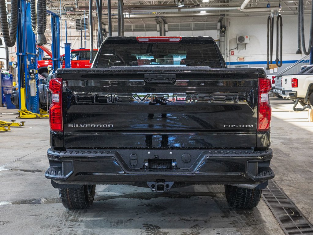 2025 Chevrolet Silverado 1500 in St-Jérôme, Quebec - 6 - w1024h768px