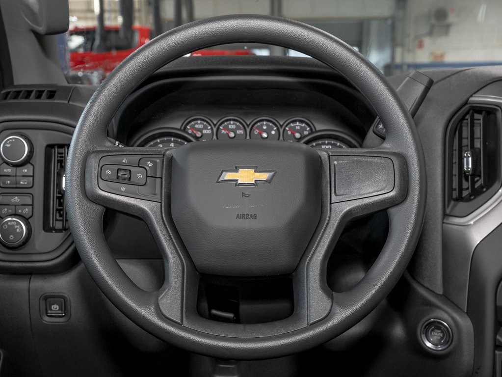 2025 Chevrolet Silverado 1500 in St-Jérôme, Quebec - 12 - w1024h768px