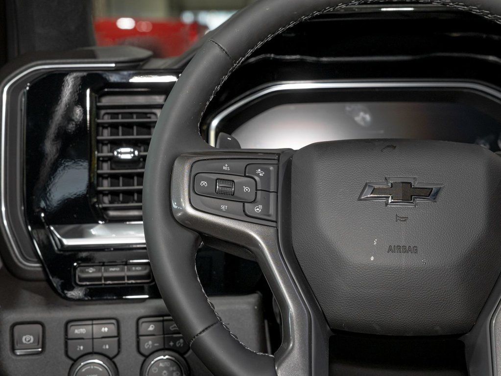 2025 Chevrolet Silverado 1500 in St-Jérôme, Quebec - 15 - w1024h768px