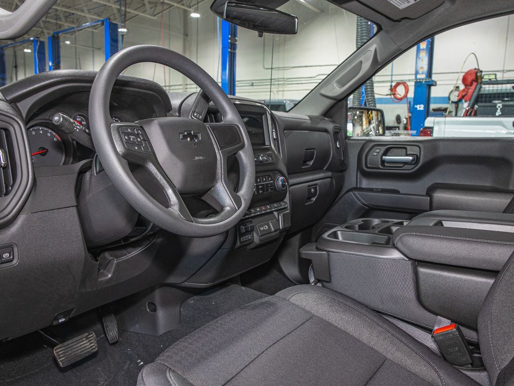 Chevrolet Silverado 1500  2025 à St-Jérôme, Québec - 11 - w1024h768px